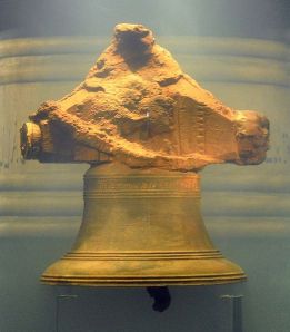 The proof the wreck was the Whydah: its bell (credit: Wikipedia/jjsala)
